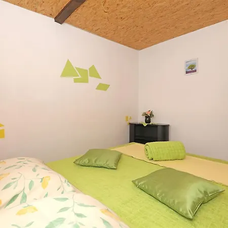 Apartment Vesna *